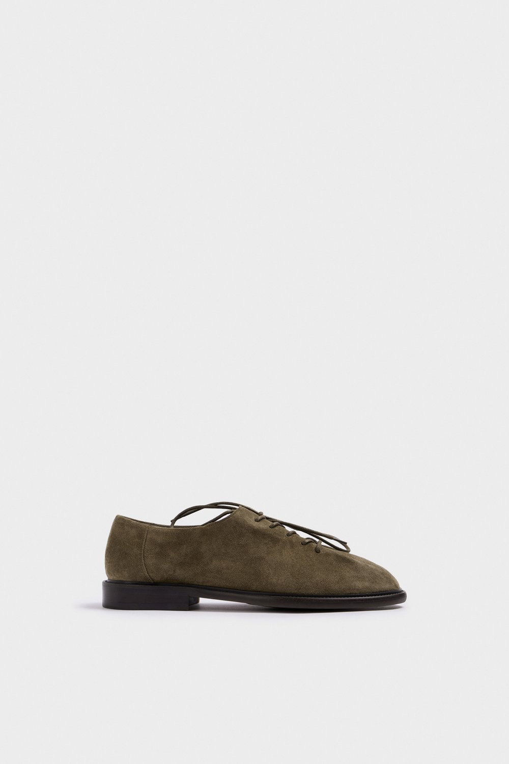 Полуботинки из замши со шнуровкой